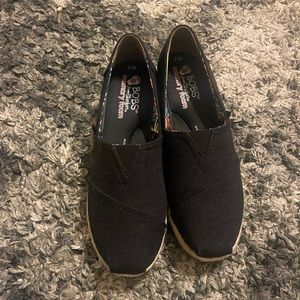 Bobs Skechers size 8.5